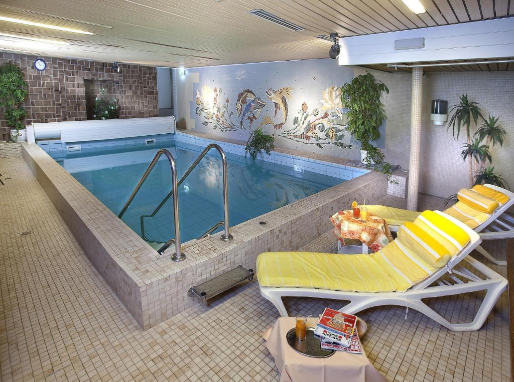 Hotel Pohl Kinheim Εξωτερικό φωτογραφία