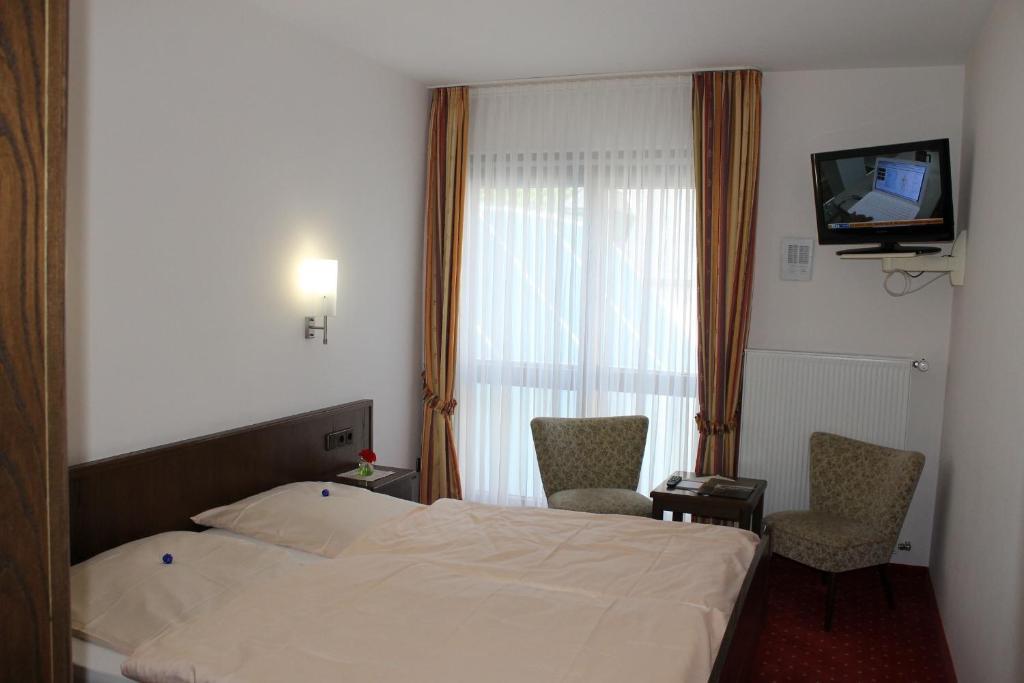 Hotel Pohl Kinheim Δωμάτιο φωτογραφία