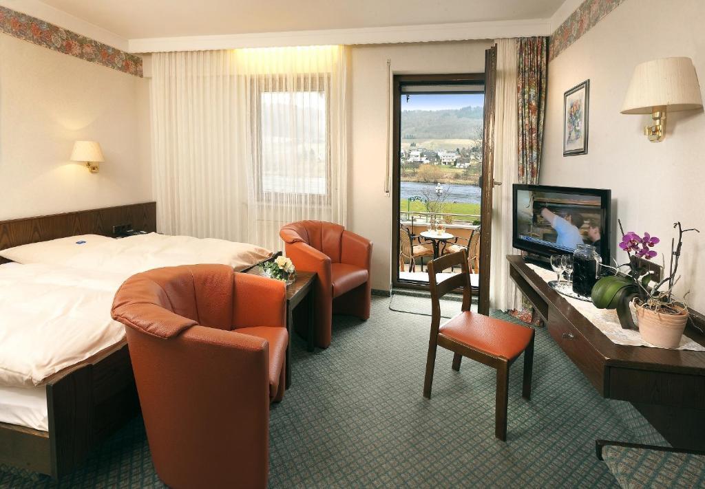 Hotel Pohl Kinheim Δωμάτιο φωτογραφία