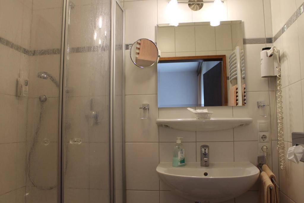 Hotel Pohl Kinheim Δωμάτιο φωτογραφία